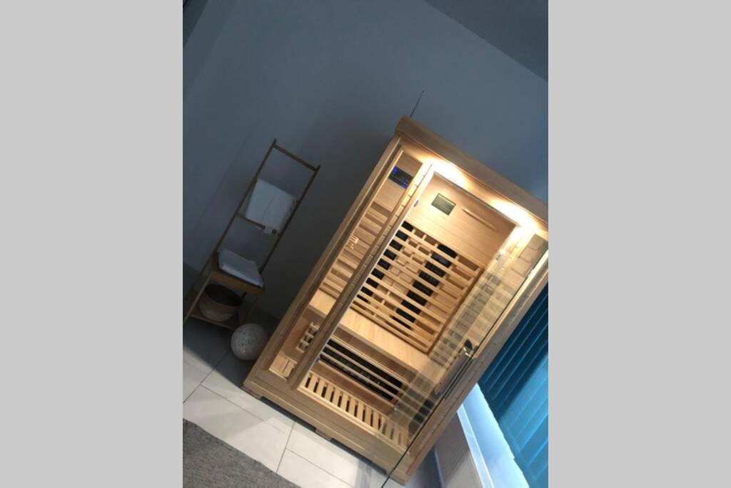 Stadtsuite Mit Sauna In Wiener Neustadt 135 M2 Esterno foto