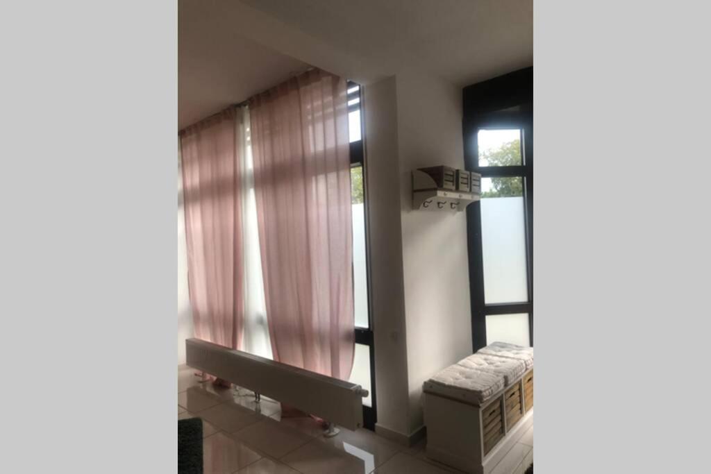 Stadtsuite Mit Sauna In Wiener Neustadt 135 M2 Esterno foto