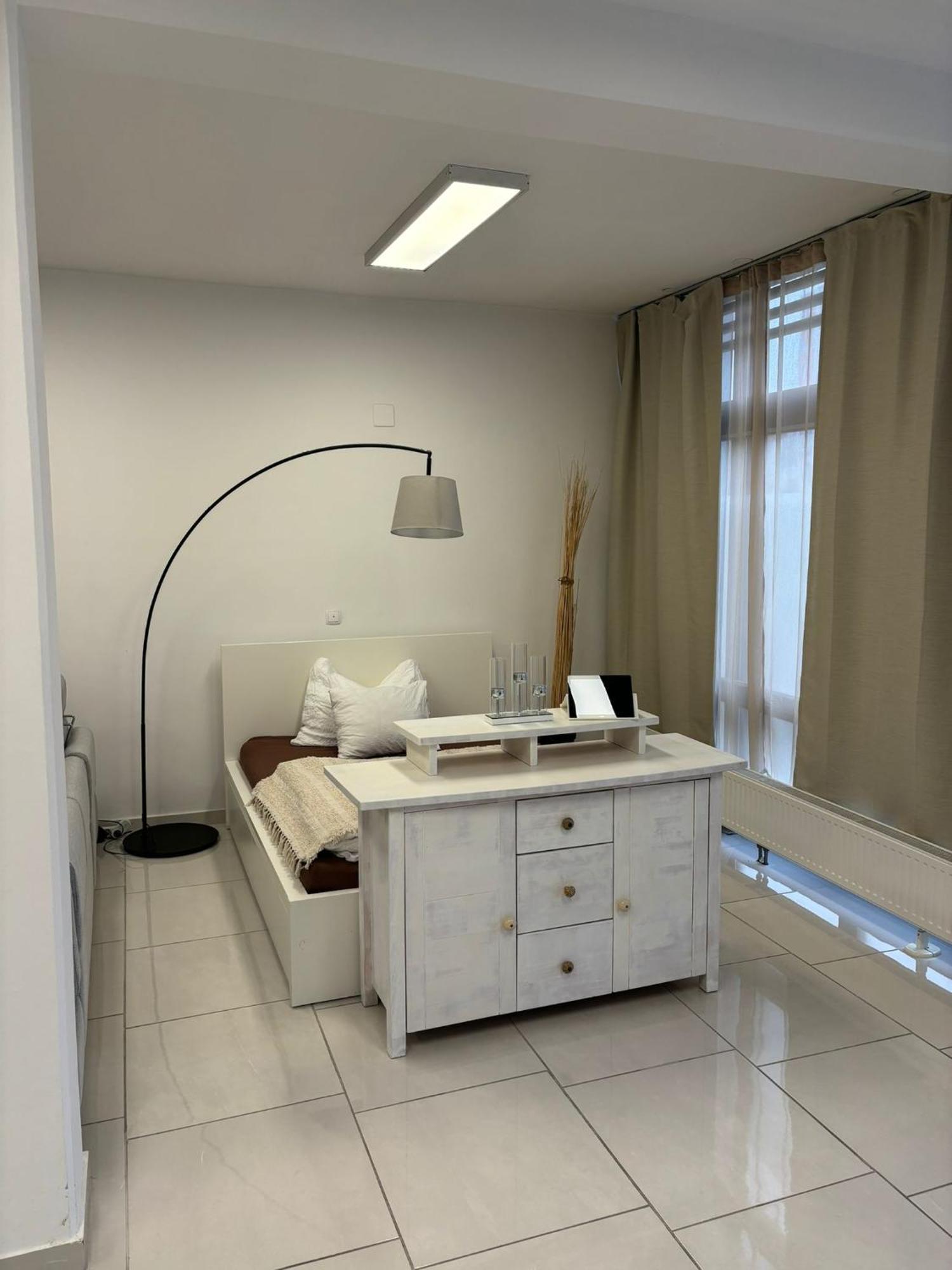 Stadtsuite Mit Sauna In Wiener Neustadt 135 M2 Esterno foto