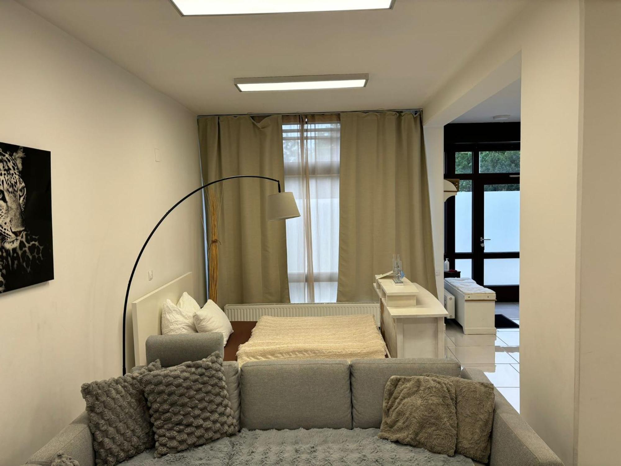 Stadtsuite Mit Sauna In Wiener Neustadt 135 M2 Esterno foto